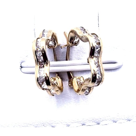10k solid gold star shape white CZ hoop earrings for women